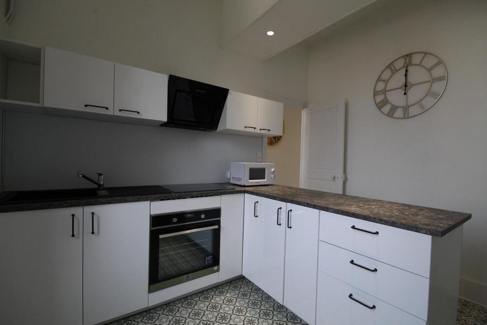 ביון Appartements Le Cru Colbert מראה חיצוני תמונה